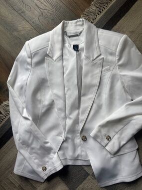 White House Black Market Women's White Tailored Blazer